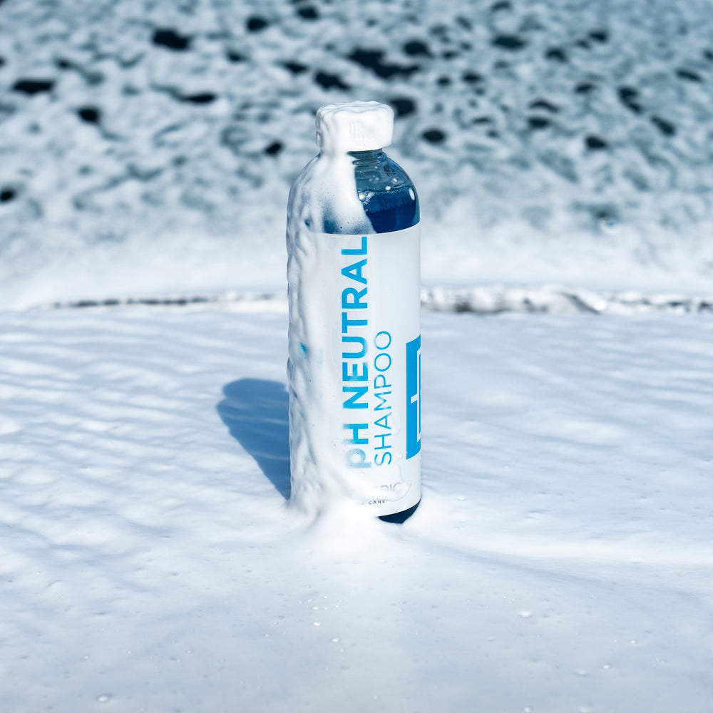 ESOTERIC pH Neutral Wash Shampoo covered in thick foam