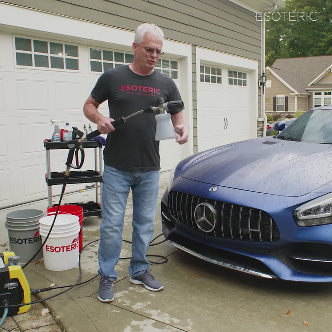Gyeon Q2M Bathe: Why foam before you wash